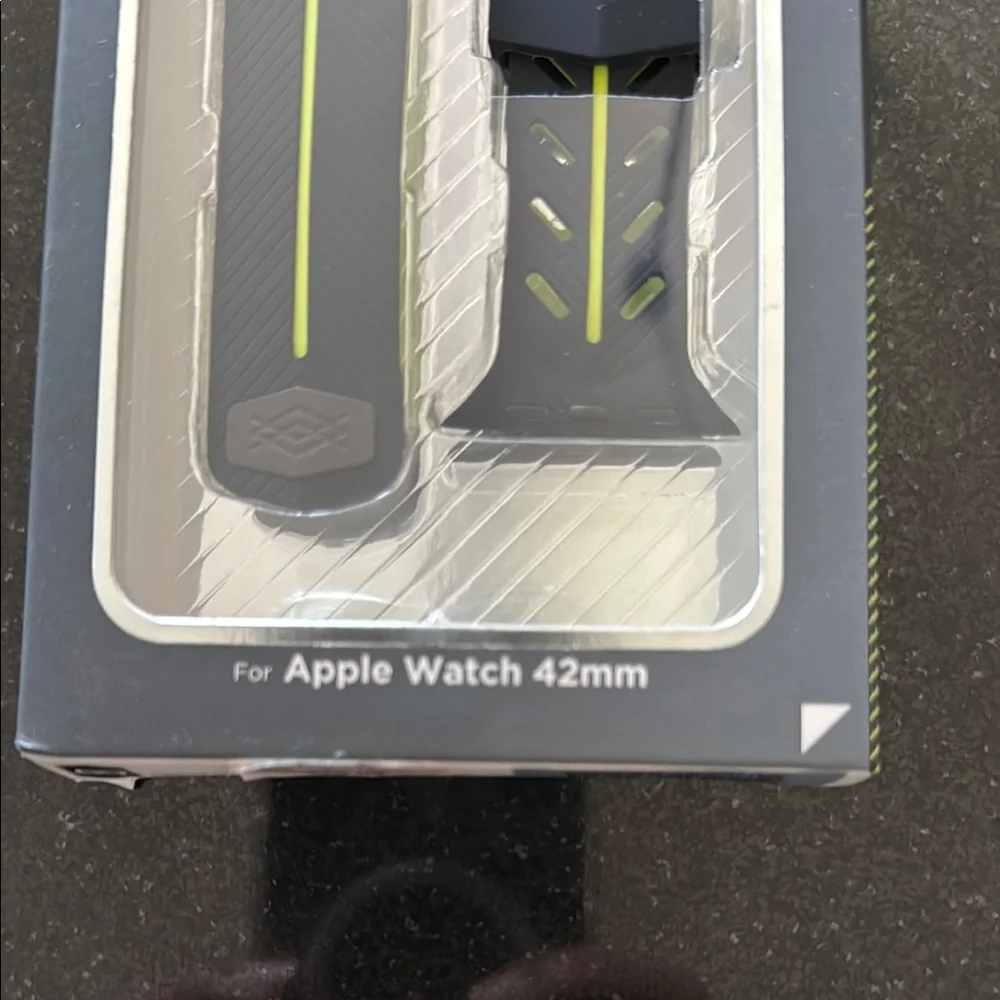 Tech3 Black and Green Smartwatch with Fitness Tracking #578
